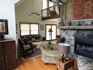 309 Winterberry Rd, Burnsville, NC 28714 - photo 6