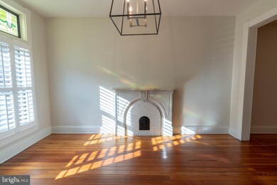 127 N Lakewood Ave, Baltimore, MD 21224 - photo 4