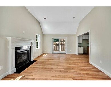 1 Gilda Cir, Woburn, MA 01801 - photo 4