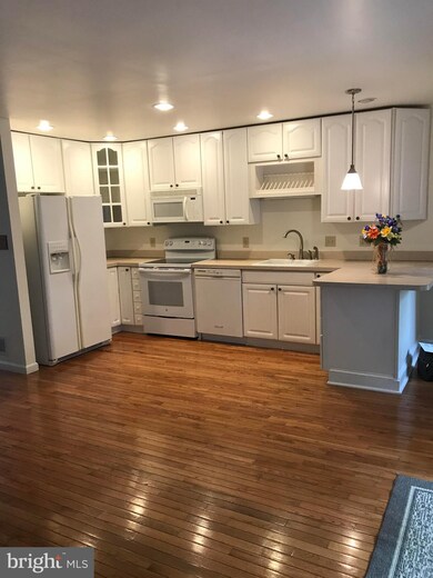 148 W Thomas Ct, Kennett Square, PA 19348 - photo 5