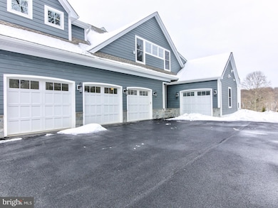 989 Sills Mill Rd unit THORNBURY, Kennett Square, PA 19348 - photo 4