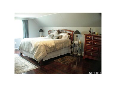 Sweet dreams.. enormous master bedroom...