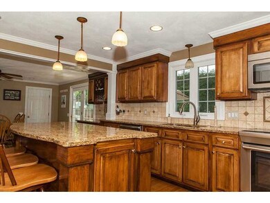 8 Baldwin Dr, Greenville, RI 02828 - photo 5