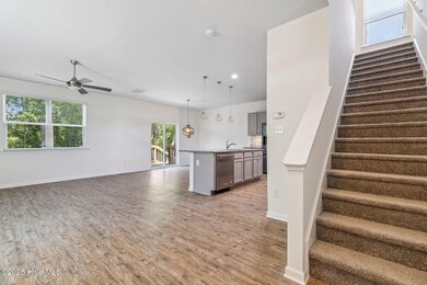 9-web-or-mls-GI - 107 Tralee Pl - Listin
