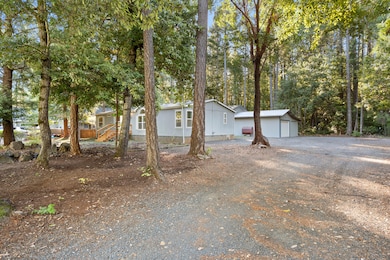 479 Addison Ln, Cave Junction, OR 97523 - photo 2