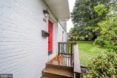 6936 University Dr, Alexandria, VA 22307 - photo 2