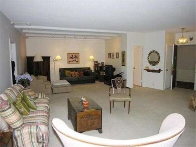 Imperial Towers unit 6, Chestnut Hill, MA 02467 - photo 2