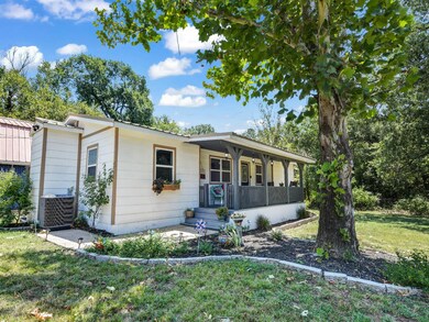 3714 Twin Creeks Dr, Cleburne, TX 76031 - photo 2