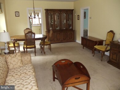 2440 Arlington Ave, Abington, PA 19001 - photo 4