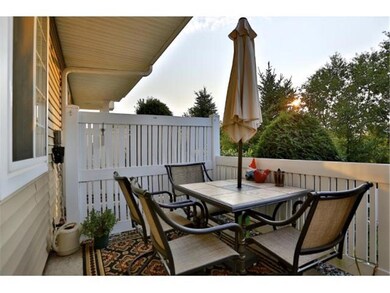 Nice Patio over looking nature