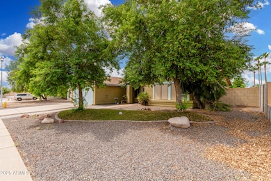 6314 W Port au Prince Ln, Glendale, AZ 85306 - photo 5