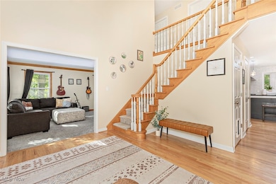 225 Linwood Ln, Aurora, OH 44202 - photo 4