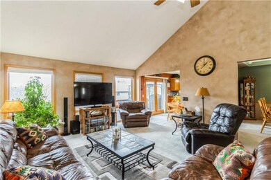 3705 SW 36th St, Des Moines, IA 50321 - photo 6