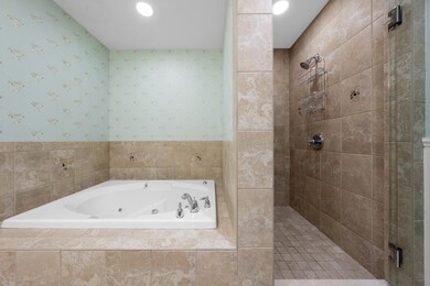 286 Grand Ave unit 2, Falmouth, MA 02540 - photo 5