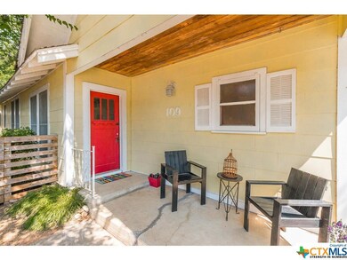 109 S Bishop St, San Marcos, TX 78666 - photo 2