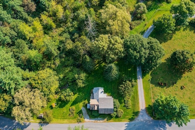 567 Kirby Hollow Rd, Dorset, VT 05251 - photo 6