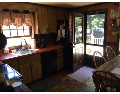 889 Central St, Holliston, MA 01746 - photo 5