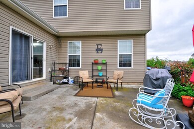 582 Bentley Dr, Inwood, WV 25428 - photo 6