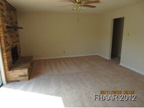 107 E Hogan Dr, Copperas Cove, TX 76522 - photo 2