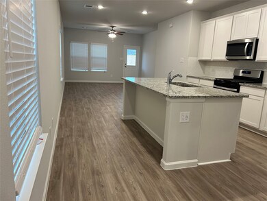 8019 Peppercorn St, Magnolia, TX 77354 - photo 4