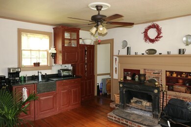 18 Curtis Hill Rd, Charlton, MA 01507 - photo 6