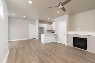 4565 SW 36th St, Redmond, OR 97756 - photo 6