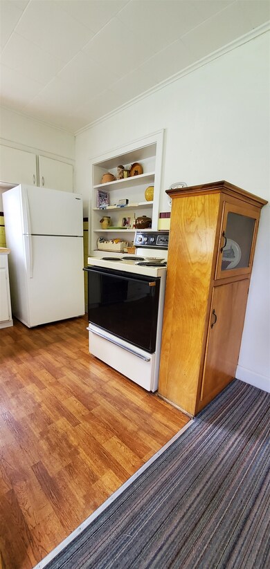 19 Union St, Saint Johnsbury, VT 05819 - photo 7