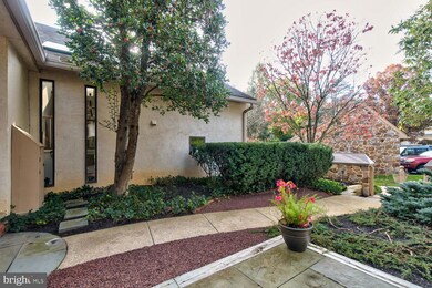 2 Sugar Knoll Dr, Devon, PA 19333 - photo 3