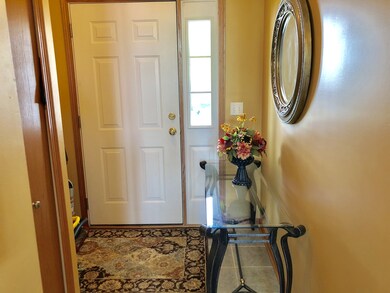 CERAMIC TILE ENTRY - PRIVATE ENTRANCE - COAT CLOSE