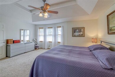 Spacious main bedroom