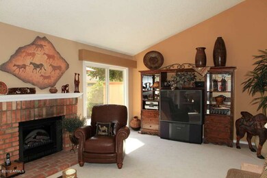 Living Room2-Oakshore