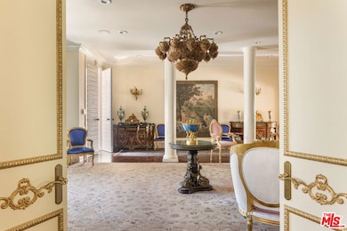 709 N Camden Dr, Beverly Hills, CA 90210 - photo 2