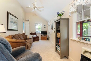 003-Living_Room-4280299-large