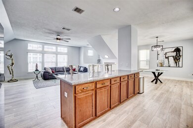 3323 Leading Point Dr, Houston, TX 77091 - photo 6