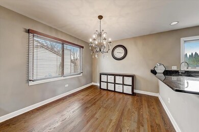 1112 Tyler Dr, Schaumburg, IL 60193 - photo 4