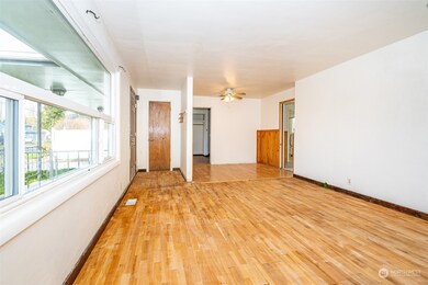 738 SW 19th St, Chehalis, WA 98532 - photo 7