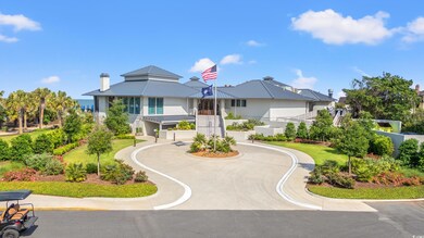 Featuring premium Ocean front dining area.