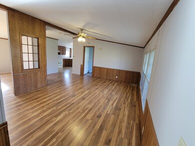 549 Thacker Rd, Manchester, TN 37355 - photo 7