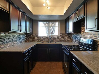 3892 Catamaran Cir, Las Vegas, NV 89121 - photo 6