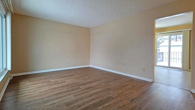 1033 Wedgewood Rd, Lexington, KY 40514 - photo 4