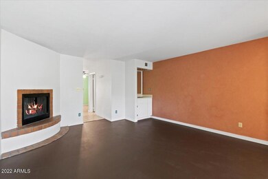04-Living Area