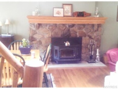 Great Room. air tight insert heats the whole house