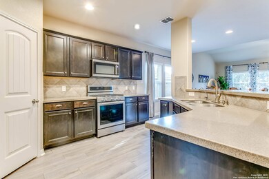 10739 Newcroft Place, Helotes, TX 78023 - photo 5