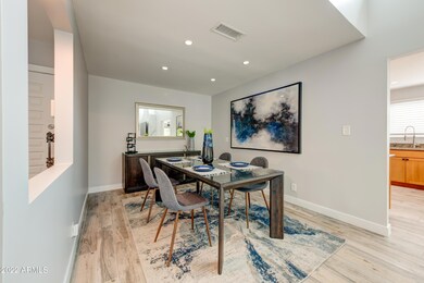 007_Formal Dining Room