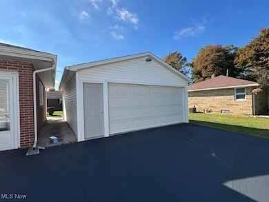 1150 Lake Rd, Conneaut, OH 44030 - photo 3