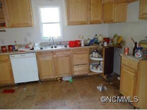 35 Buckner Rd, Leicester, NC 28748 - photo 4