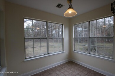 11 Horseshoe Ct, Tinton Falls, NJ 07753 - photo 6