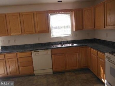 163 Chestnut Dr, Elkton, MD 21921 - photo 3