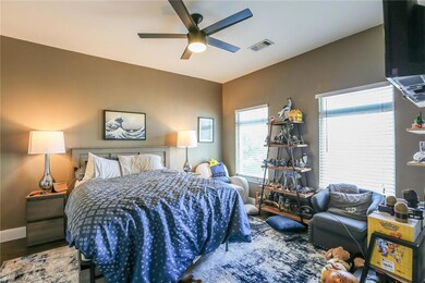 910 W 25th St unit 204, Austin, TX 78705 - photo 6