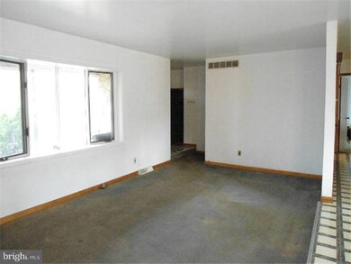 340 Cook Ave, Paulsboro, NJ 08066 - photo 6